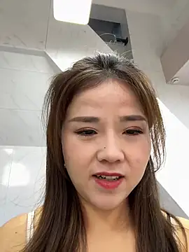 Snapshot of Efangfang chatting on 02/23/25, 05:12 Efangfang online show from 02/23/25, 05:12