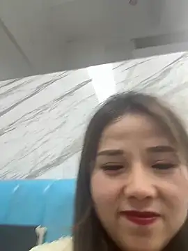 Snapshot of Efangfang chatting on 03/02/25, 02:54 Efangfang online show from 03/02/25, 02:54