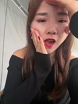 Snapshot of Efangfang chatting on 03/05/25, 03:51 Efangfang online show from 03/05/25, 03:51