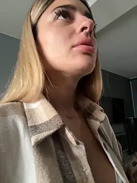 Snapshot of Jasmine_urPrincess chatting on 10/13/25, 06:13 Jasmine urPrincess online show from 10/13/25, 06:13