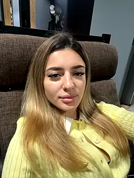 Snapshot of Jasmine_urPrincess chatting on 11/07/25, 05:18 Jasmine urPrincess online show from 11/07/25, 05:18