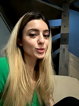 Snapshot of Jasmine_urPrincess chatting on 11/17/25, 05:24 Jasmine urPrincess online show from 11/17/25, 05:24