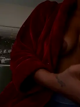 goldbuni online show from 11/11/25, 12:49