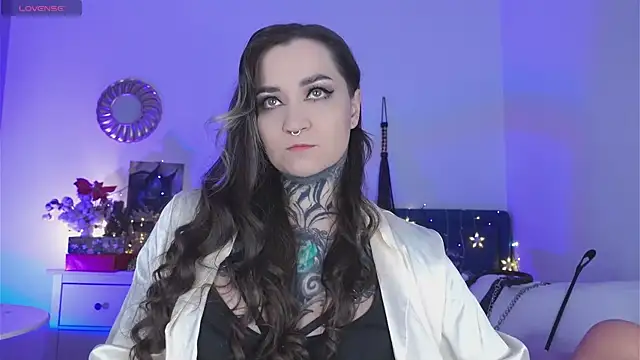 Snapshot of SindelDark chatting on 12/14/24, 01:59 SindelDark online show from 12/14/24, 01:59