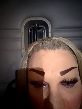 Snapshot of zayury88 chatting on 11/20/25, 07:08 zayury88 online show from 11/20/25, 07:08