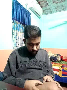 Snapshot of zakly69 chatting on 02/17/25, 06:48 zakly69 online show from 02/17/25, 06:48