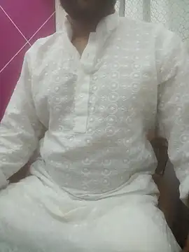 Snapshot of zakly69 chatting on 10/30/25, 02:29 zakly69 online show from 10/30/25, 02:29