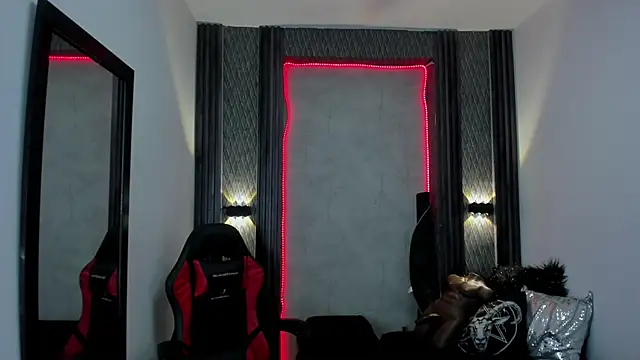Snapshot of selene_red_ chatting on 01/11/25, 05:40 selene red online show from 01/11/25, 05:40