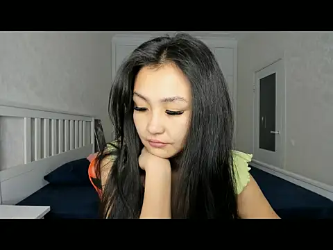 Missykitty01 online show from 10/28/25, 12:47