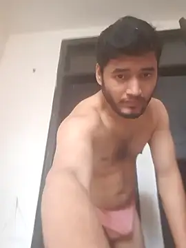 Snapshot of Desiglass_sex chatting on 10/24/25, 03:47 Desiglass sex online show from 10/24/25, 03:47