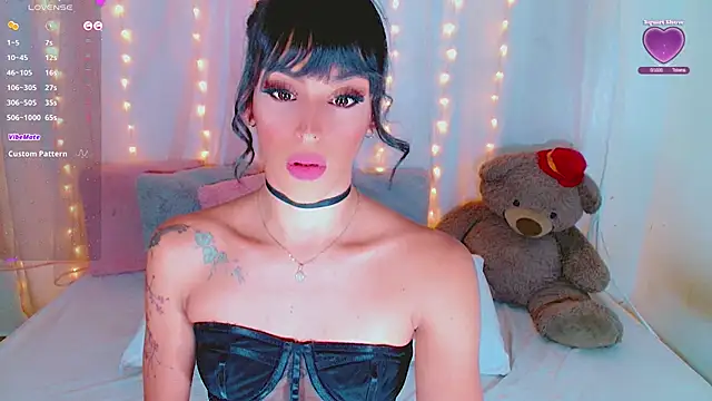 Snapshot of AlanaBekeer chatting on 11/22/25, 06:29 AlanaBekeer online show from 11/22/25, 06:29