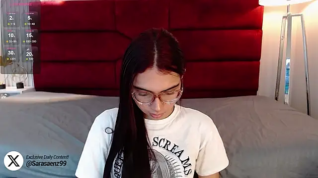 Snapshot of sara_saenz99 chatting on 12/26/24, 07:38 sara saenz99 online show from 12/26/24, 07:38