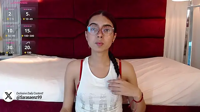 Snapshot of sara_saenz99 chatting on 01/11/25, 07:38 sara saenz99 online show from 01/11/25, 07:38