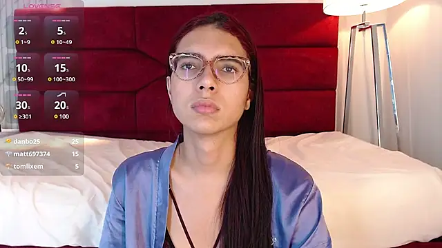 Snapshot of sara_saenz99 chatting on 01/24/25, 10:41 sara saenz99 online show from 01/24/25, 10:41