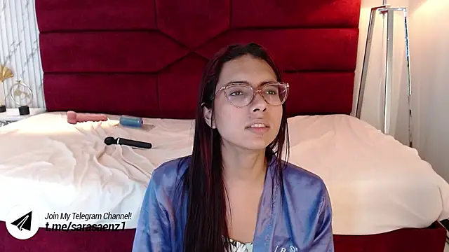 Snapshot of sara_saenz99 chatting on 03/06/25, 10:26 sara saenz99 online show from 03/06/25, 10:26