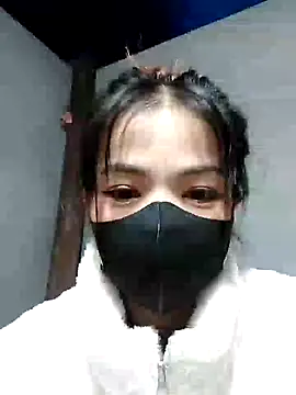 Snapshot of tara_0000 chatting on 01/03/25, 02:32 tara 0000 online show from 01/03/25, 02:32