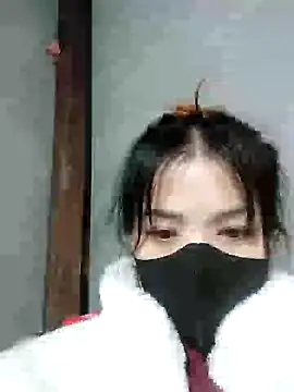 Snapshot of tara_0000 chatting on 01/03/25, 06:44 tara 0000 online show from 01/03/25, 06:44