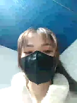 Snapshot of tara_0000 chatting on 02/20/25, 01:57 tara 0000 online show from 02/20/25, 01:57
