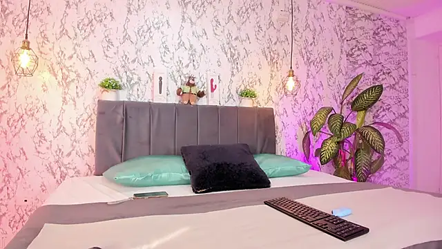 aihnoa split online show from 10/11/25, 12:58