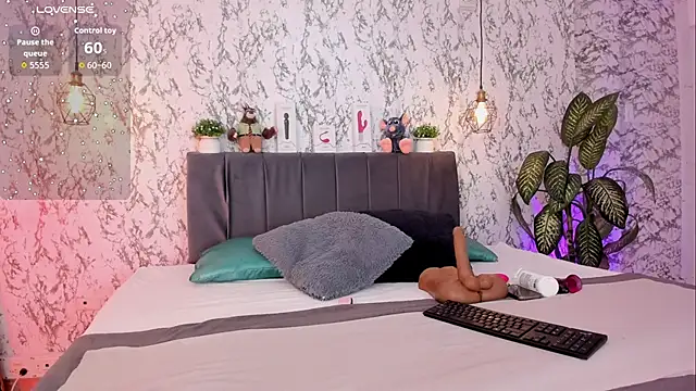 aihnoa split online show from 11/20/25, 01:00