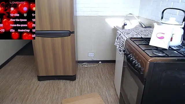 Snapshot of sweetpeash33 chatting on 02/13/25, 08:17 sweetpeash33 online show from 02/13/25, 08:17