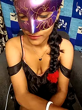 Snapshot of REVA_DARLING chatting on 02/01/25, 12:16 REVA DARLING online show from 02/01/25, 12:16