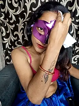 REVA DARLING online show from 10/16/25, 06:36