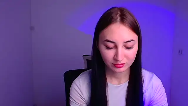 Jennifer Blum online show from 12/18/24, 12:07