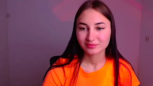 Jennifer Blum online show from 12/18/24, 03:11