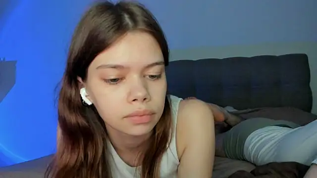 Snapshot of chansetolove chatting on 10/18/25, 06:19 chansetolove online show from 10/18/25, 06:19