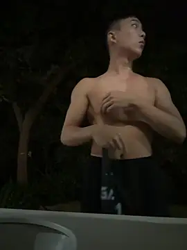 Snapshot of ericsex_tw chatting on 10/22/25, 02:06 ericsex tw online show from 10/22/25, 02:06