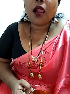 Snapshot of Swapna_143 chatting on 12/23/24, 02:24 Swapna 143 online show from 12/23/24, 02:24