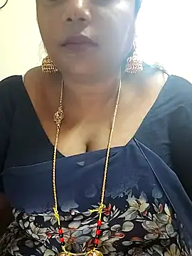 Snapshot of Swapna_143 chatting on 02/04/25, 02:39 Swapna 143 online show from 02/04/25, 02:39