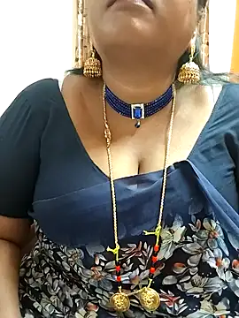 Snapshot of Swapna_143 chatting on 02/04/25, 04:50 Swapna 143 online show from 02/04/25, 04:50