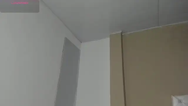 SofiaBrouw online show from 10/22/25, 11:21