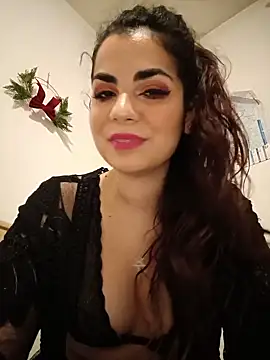 Snapshot of Saturnia_Yvonne chatting on 01/07/25, 11:24 Saturnia Yvonne online show from 01/07/25, 11:24