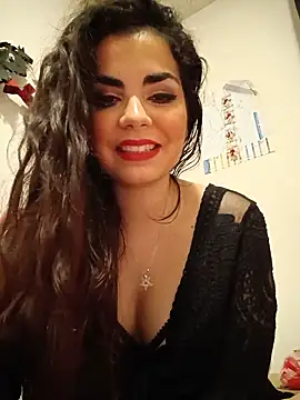 Snapshot of Saturnia_Yvonne chatting on 03/07/25, 11:49 Saturnia Yvonne online show from 03/07/25, 11:49