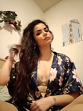 Snapshot of Saturnia_Yvonne chatting on 03/11/25, 11:48 Saturnia Yvonne online show from 03/11/25, 11:48