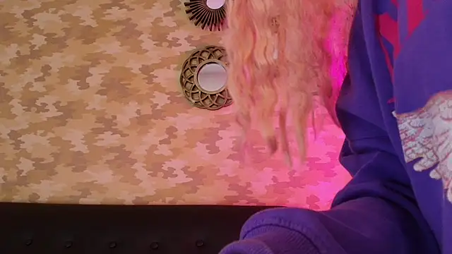 cherry chel online show from 01/23/25, 11:05