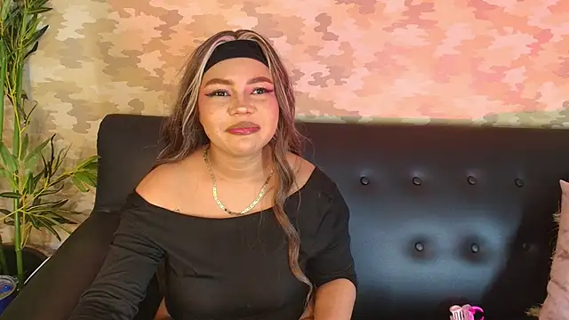 cherry chel online show from 03/08/25, 11:18