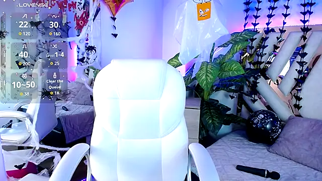 Snapshot of Camille_jhonson chatting on 10/29/25, 10:06 Camille jhonson online show from 10/29/25, 10:06