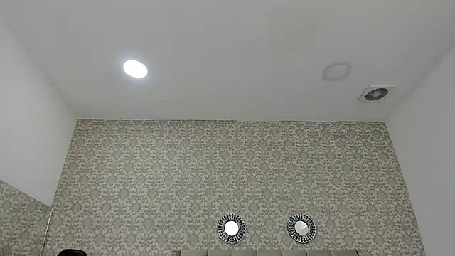 Snapshot of Hannah_Miller__ chatting on 01/02/25, 11:41 Hannah Miller online show from 01/02/25, 11:41