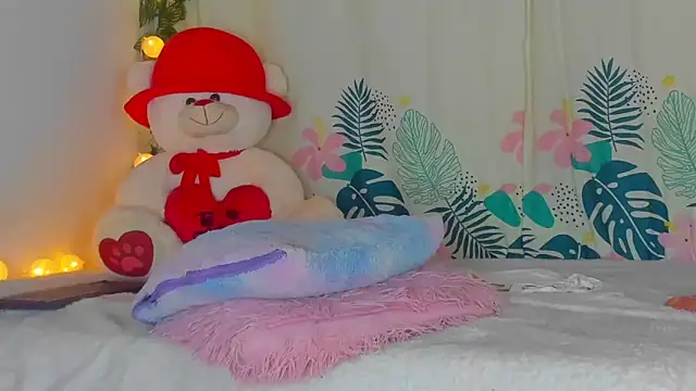 Snapshot of Dear_anne chatting on 01/25/25, 10:29 Dear anne online show from 01/25/25, 10:29