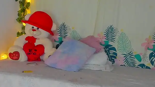 Snapshot of Dear_anne chatting on 02/21/25, 05:13 Dear anne online show from 02/21/25, 05:13