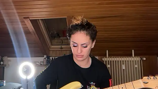 JeSuisUnTapin online show from 10/11/25, 11:47