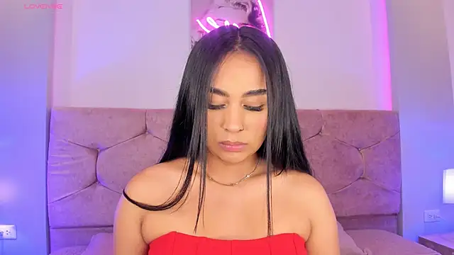 Snapshot of Cameliaa_Smiith chatting on 12/14/24, 03:18 Cameliaa Smiith online show from 12/14/24, 03:18