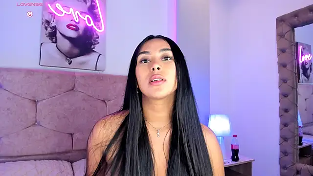 Snapshot of Cameliaa_Smiith chatting on 01/30/25, 09:47 Cameliaa Smiith online show from 01/30/25, 09:47