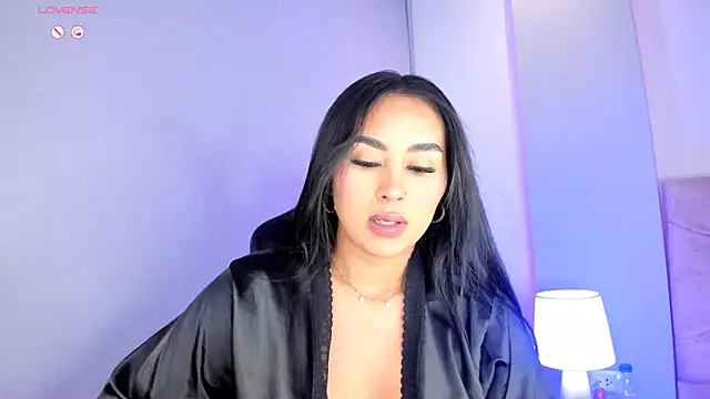 Snapshot of Cameliaa_Smiith chatting on 02/06/25, 07:45 Cameliaa Smiith online show from 02/06/25, 07:45