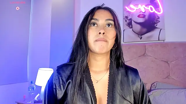 Snapshot of Cameliaa_Smiith chatting on 03/06/25, 03:57 Cameliaa Smiith online show from 03/06/25, 03:57