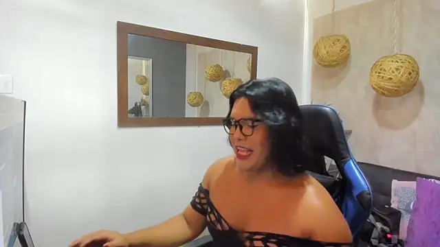 Snapshot of Margoth_Montilla chatting on 02/13/25, 05:44 Margoth Montilla online show from 02/13/25, 05:44